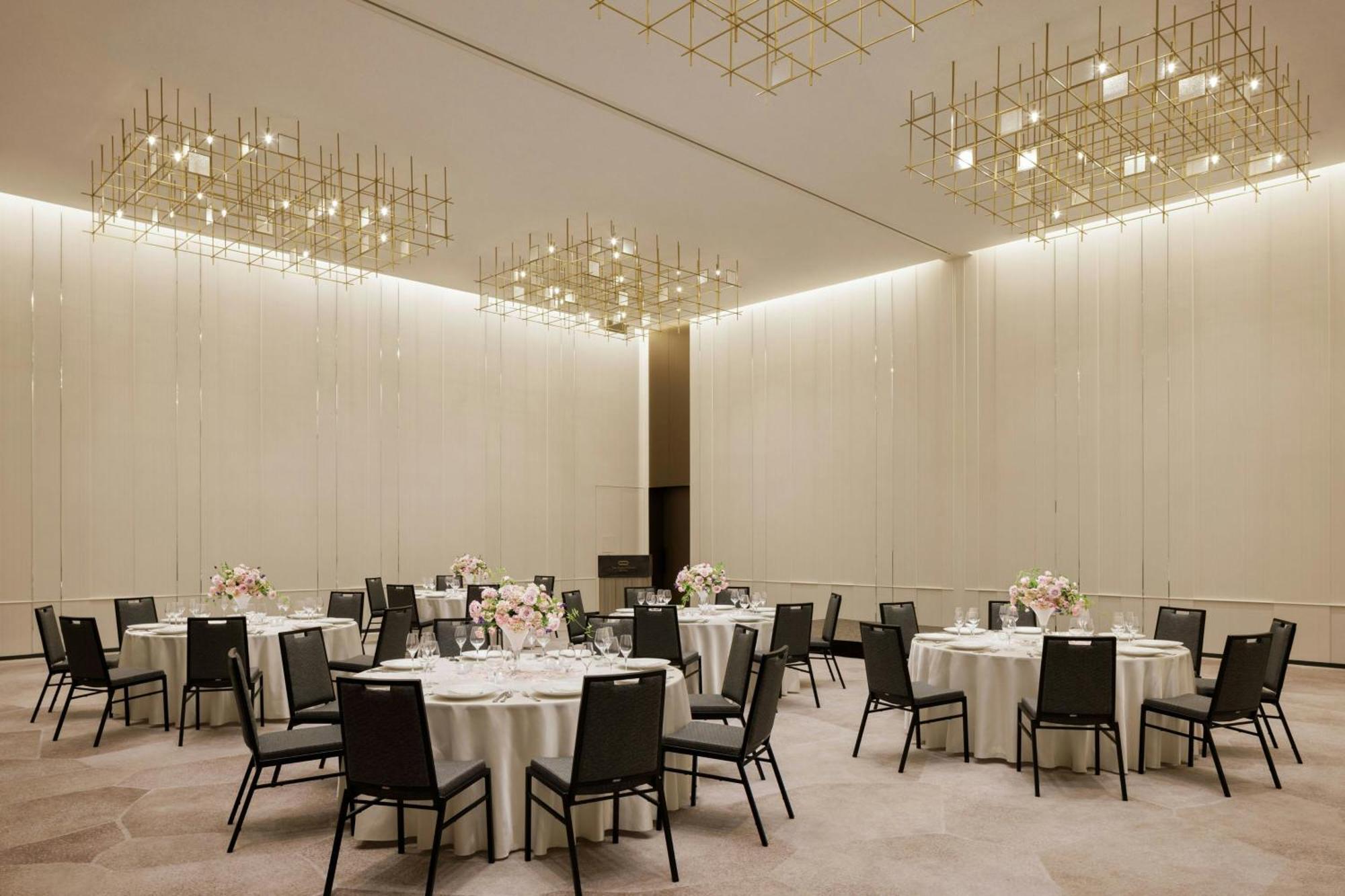The Osaka Station Hotel, Autograph Collection מראה חיצוני תמונה